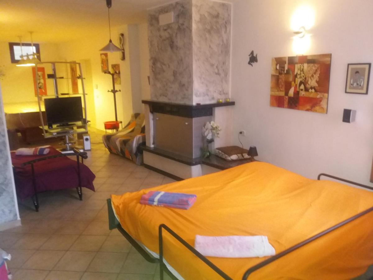Tana Per Gli Ospiti Apartment แตร์นี ภายนอก รูปภาพ